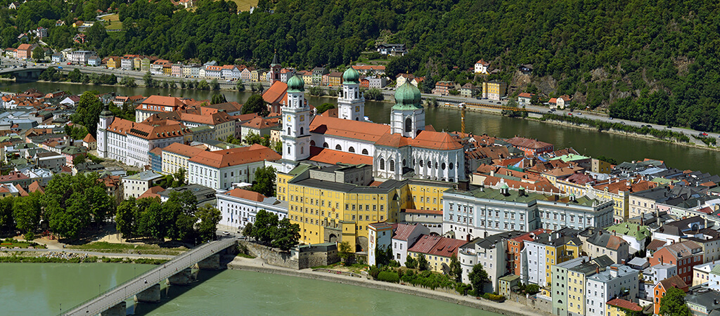67 Passau_Altstadt_Copyright_Hajo_Dietz